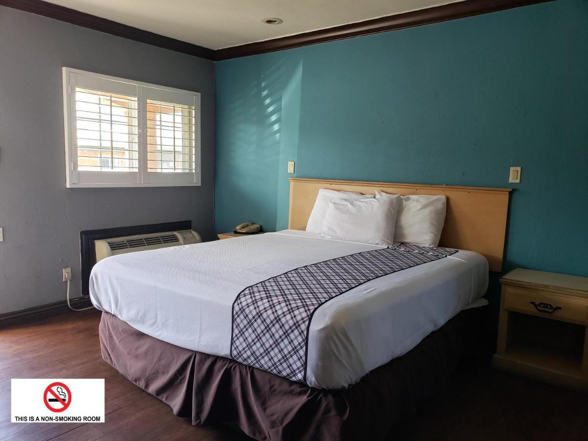 'לונג ביץ Eagle Inn Motel מראה חיצוני תמונה
