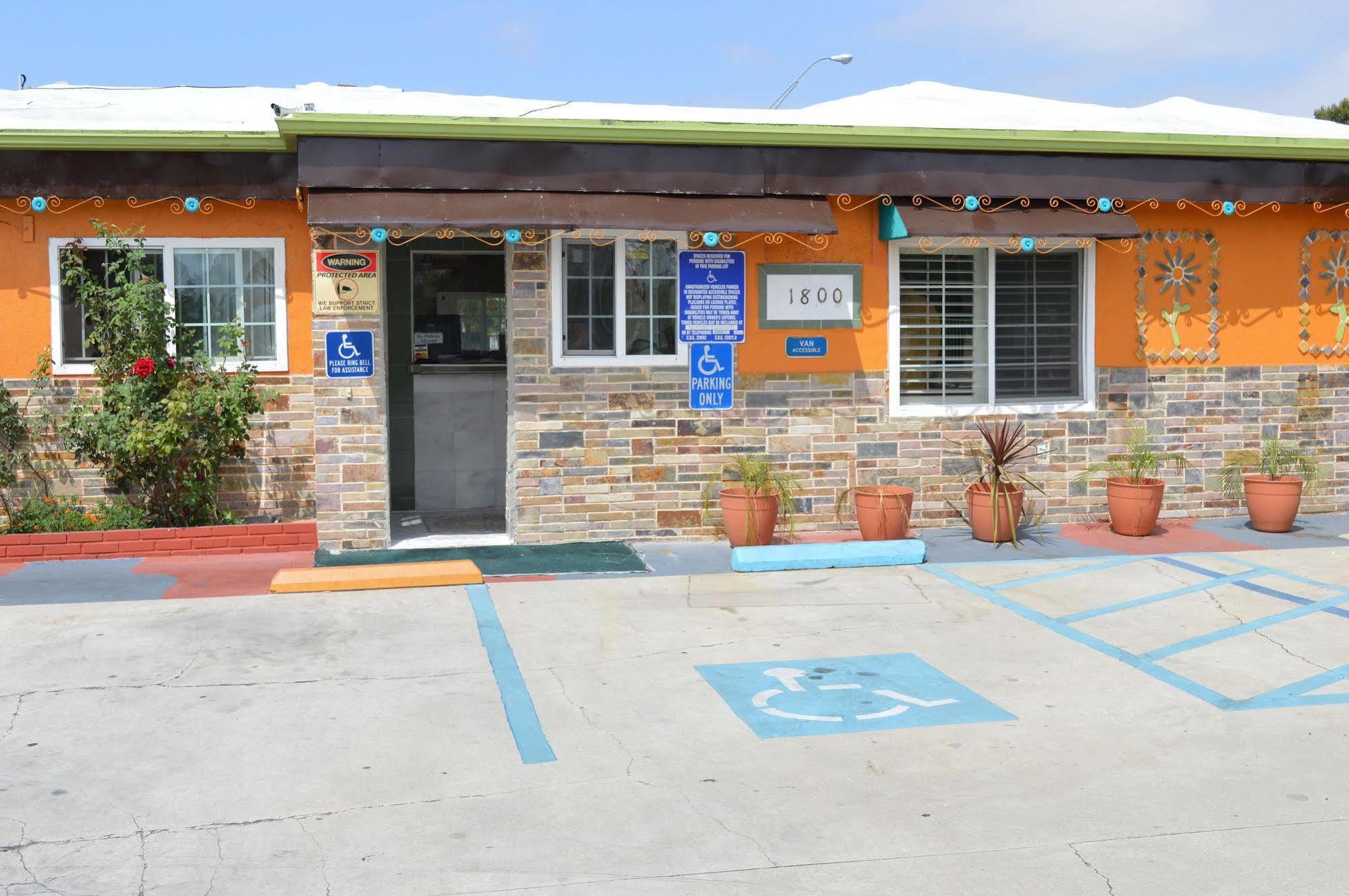 'לונג ביץ Eagle Inn Motel מראה חיצוני תמונה