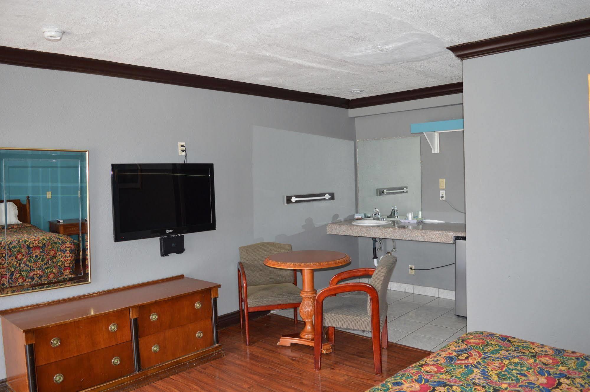 'לונג ביץ Eagle Inn Motel מראה חיצוני תמונה