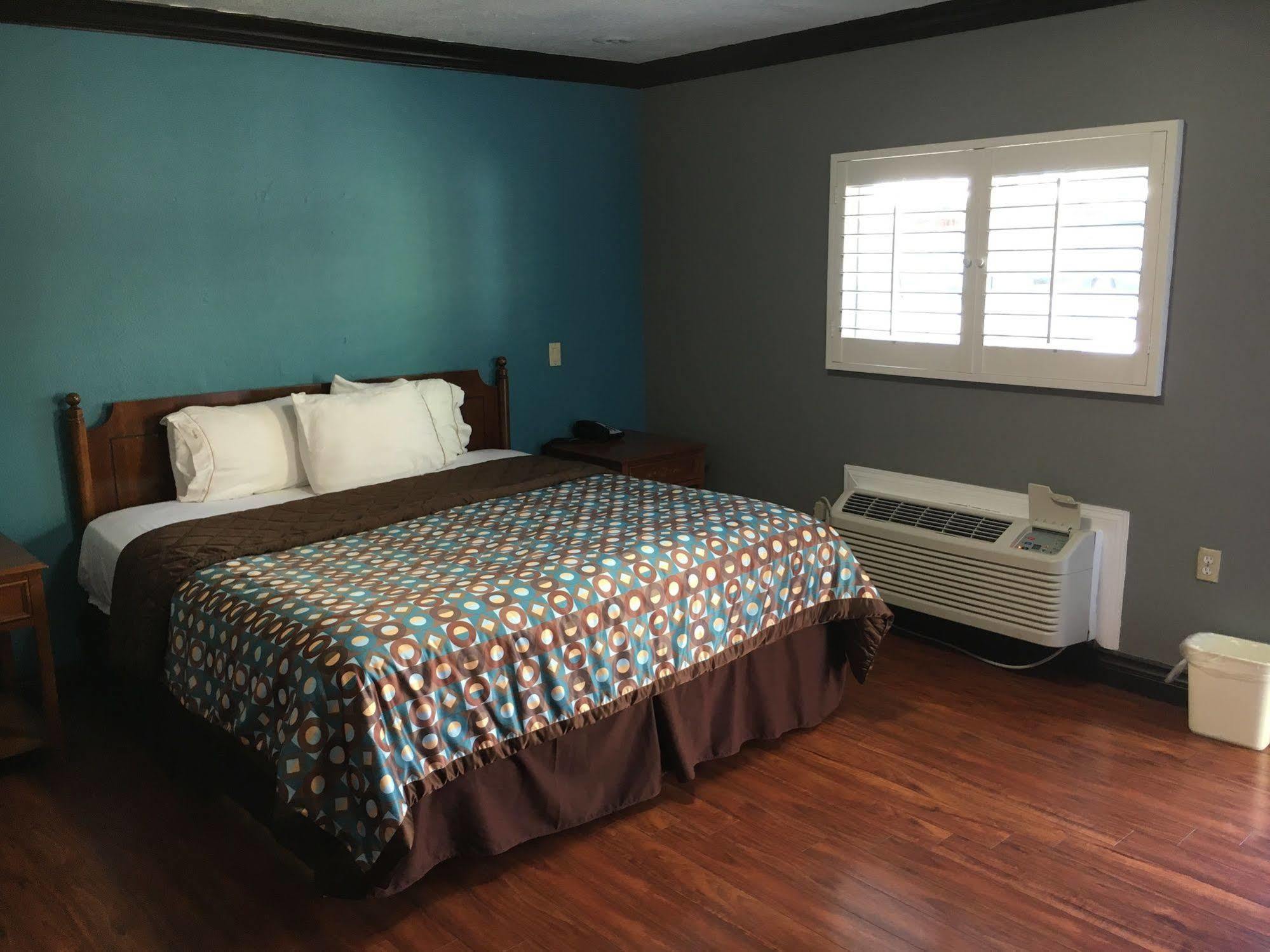 'לונג ביץ Eagle Inn Motel מראה חיצוני תמונה
