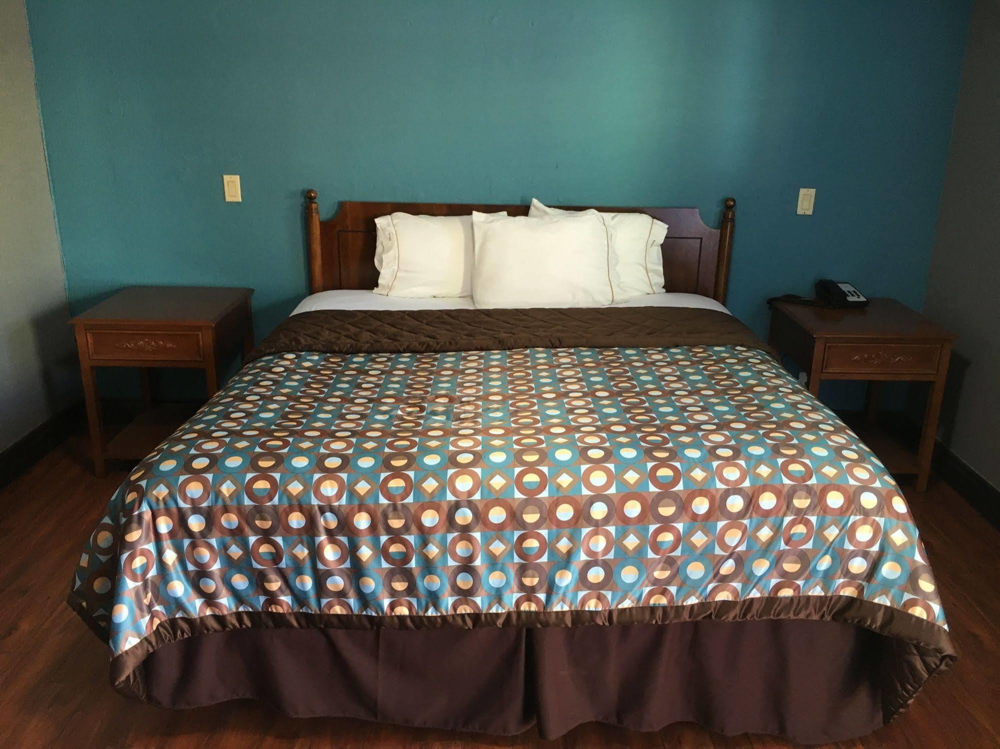 'לונג ביץ Eagle Inn Motel מראה חיצוני תמונה